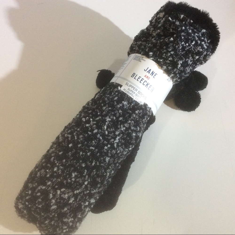 2 Jane & Bleecker Slipper Socks Black Grey Popcorn Anti Slip Pom *DAMAGE